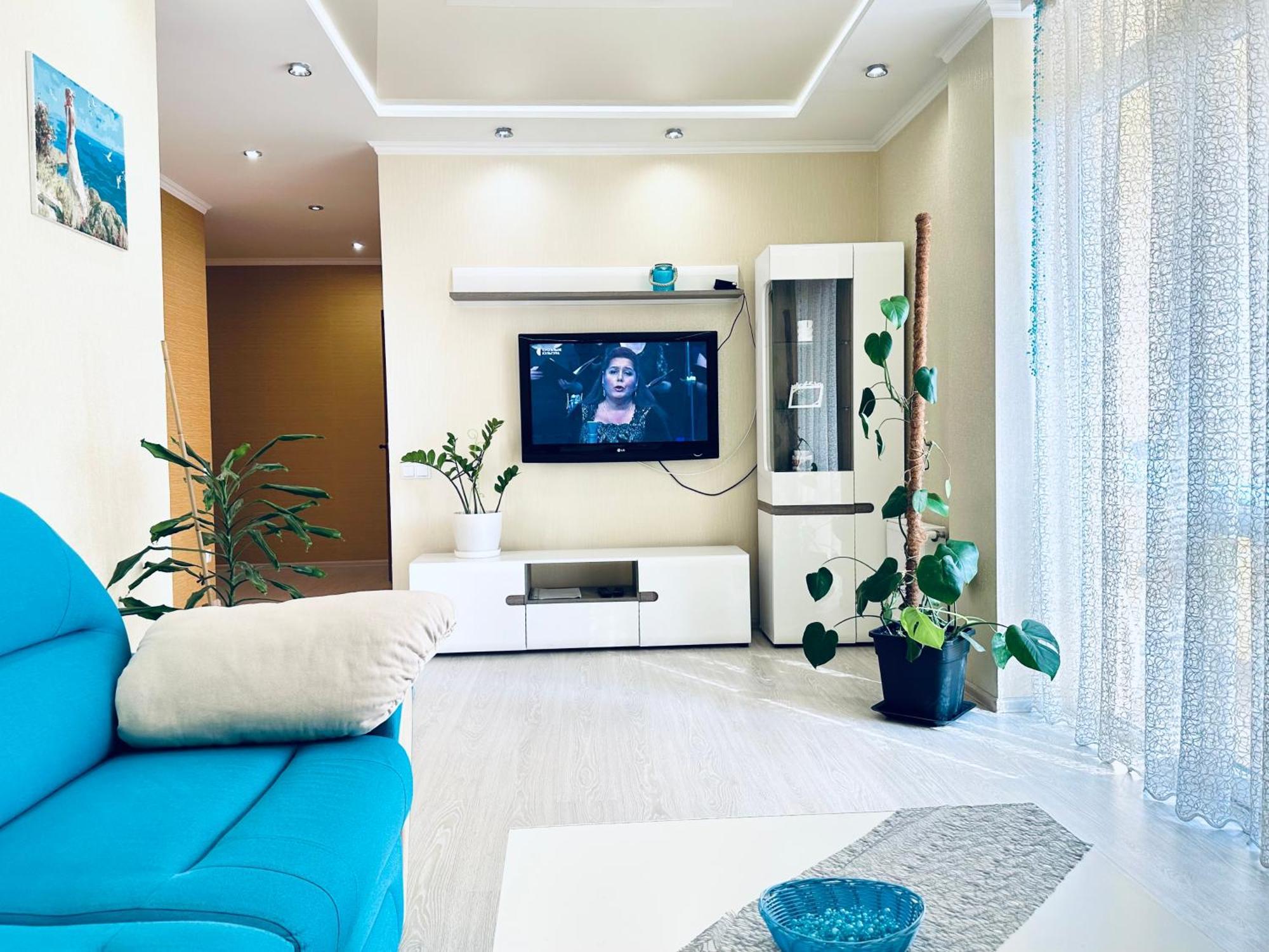 Apartments With A Coffee Machine In The City Center, Near A Park And Zlata Plaza روفنو المظهر الخارجي الصورة
